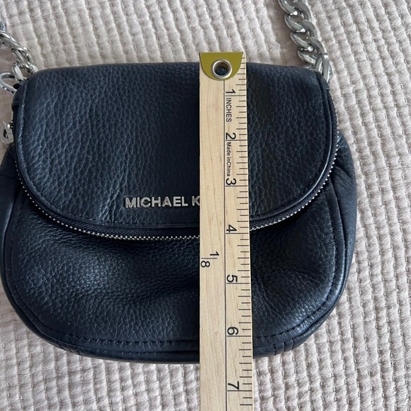 Michael Kors Pebbled Leather Bedford Flap Crossbody Bag Black Silver Zipper - Picture 8 of 14